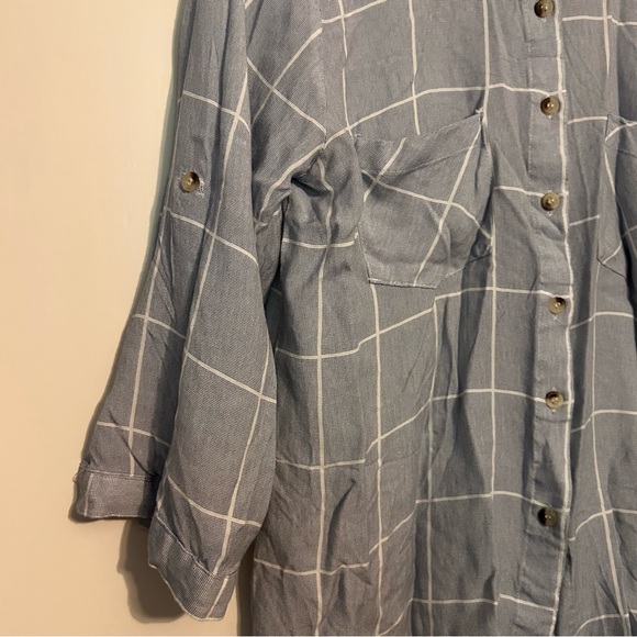 Sim & Sam Button Up Blouse - Picture 4 of 9